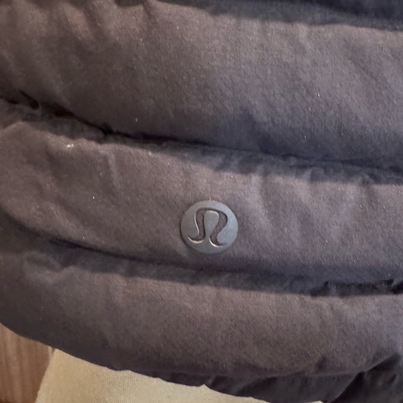 lululemon Pack it Down Vest - Picture 3 of 7
